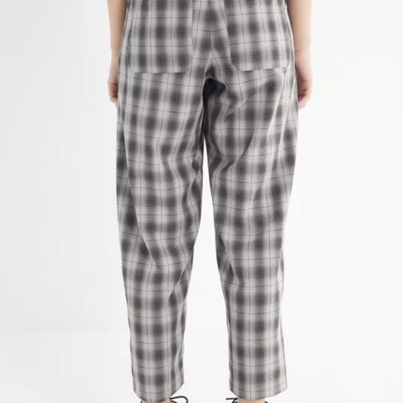 SOLD - Urban Outfitters Ario Relaxed Pleated Trouser Pants - XS - x-small - Picture 2 of 4